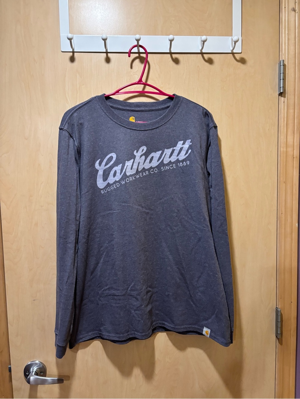 Women’s purple carhartt long sleeve top L